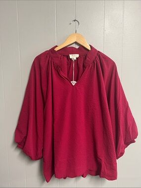 NWT! Umgee Textured Blouse 2XL Scallop Details, Beautiful Top